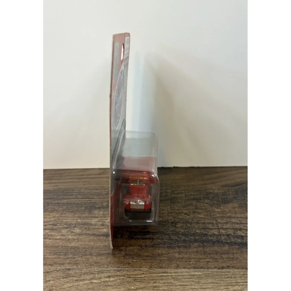 Classic Metal Works USA 1:87 1946 Chevy Case IGA Markets Grocery